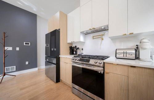 Luxury 3BR Condo | Mins to Manhattan - Foto 34