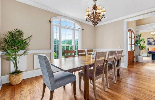 Lush Palace Has Power and Water, MTR Options - Foto 5