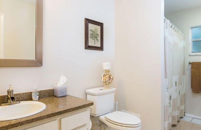 Crescent Street by VTrips - Photo 17