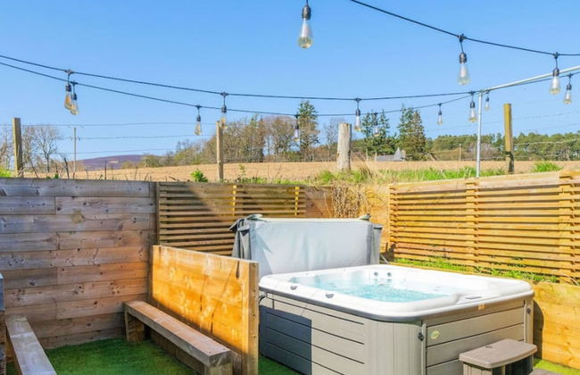 Kirkton Family Farmhouse With Hot Tub Alford Aberdeenshire - Photo 12
