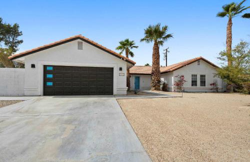 Hacienda Hideaway 3BR Desert Oasis w Pool Spa & Firepit - Foto 47