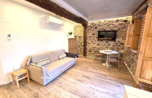 El Patio de Vespasiano-Calera- vistas a la iglesia junto al puerto - Photo 16