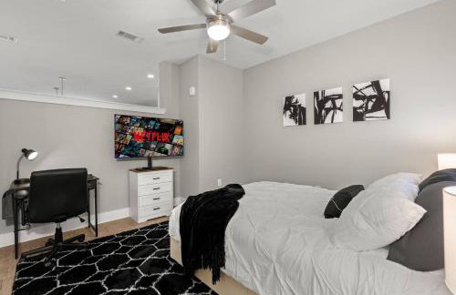 1 Bed Self Check-in pool Gym 30 plus Day Stays - Foto 12