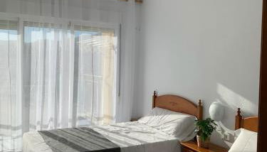 Apartamento en primerísima línea de playa con espectaculares vistas Netflix, Prime y Disney - Photo 3