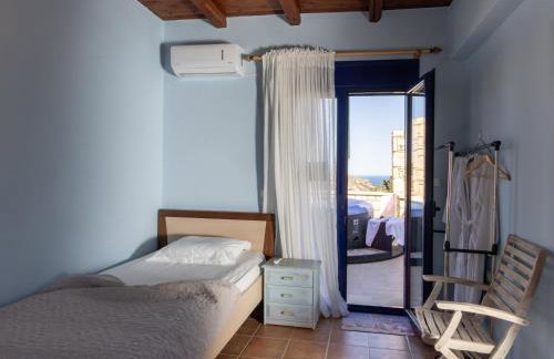 Elouthia Residence with Sea View and Hot Tub - Foto 17