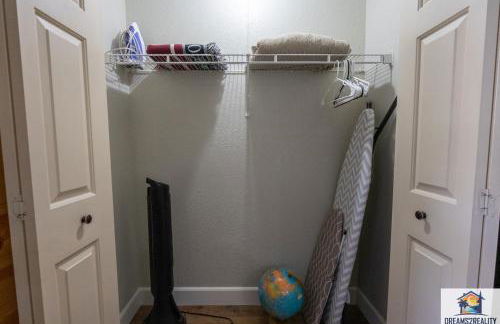 3BR Condo with Lake View - Trout Fishing - Playground - 2 Pools - Stairs Required - FREE TICKETS INCLUDED - PR69-9 - Foto 46