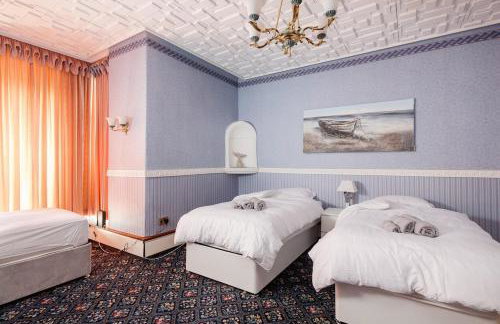 Beautiful 'Mayfield' Villa with private pool! - Foto 78