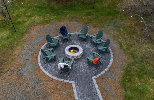 Sleeps 16-Hottub-Sauna-Pet Friendly-7 Min to Ski - Foto 10