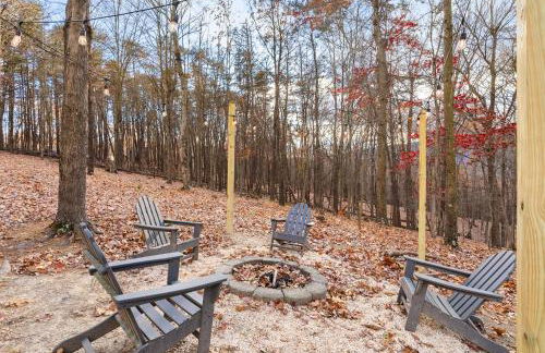 River Access Cabin with Hot Tub, Fire Pit, & WiFi! - Foto 4