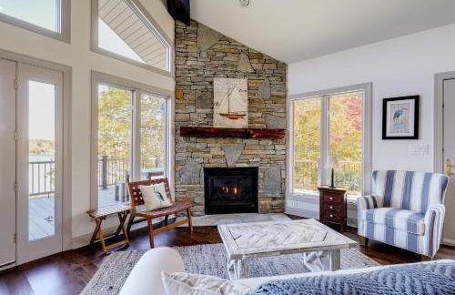 Lakefront Haven with Hot Tub and Game Room in Hickory! - Foto 6