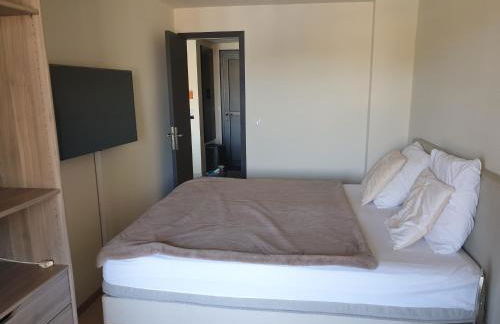 Magnifique 2 pièces vue port et mer - Foto 23