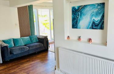 Woodingdean Contractor Pad - FREE Car & Van Parking - Foto 1