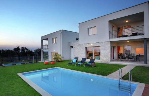 Holiday Home in Novigrad with Pool near Beach - Foto 58