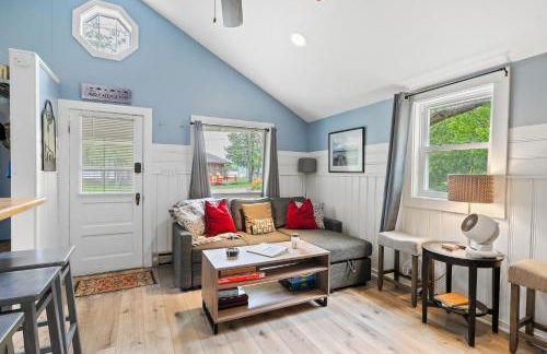 Sunset Shores - Sunflower Cabin #4 by Simple Life Rentals - Foto 7