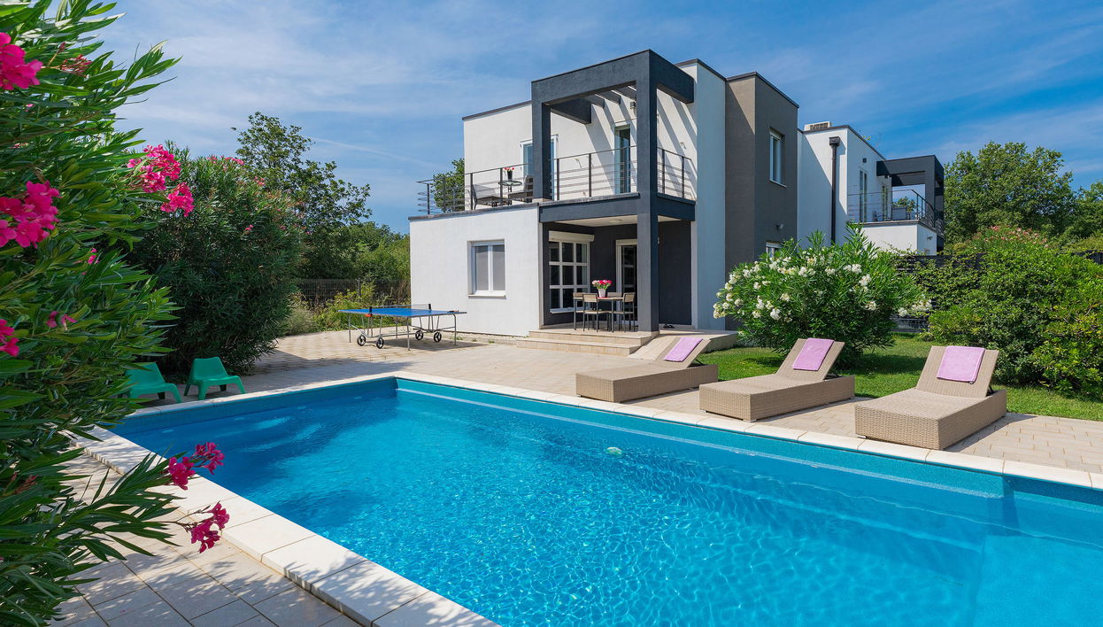 Mirela - Foto 1, Pool Outdoor