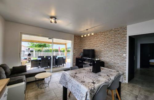 En Ardèche, maison de vacances l'Odyssée climatisée avec sa piscine privée et chauffée - Foto 9