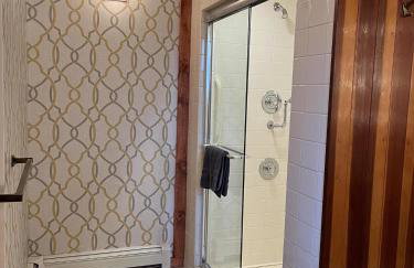 Surf Shack- North Muskegon Oasis - Foto 13