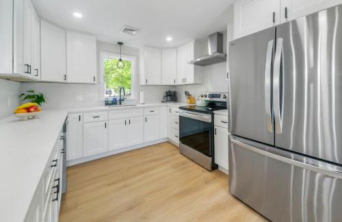 Cape Cod heated Pool, Putting Green, Speak Easy, Game room, - Foto 45