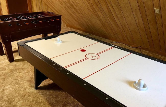 Whispering Pines Cabin Retreat - Foto 3