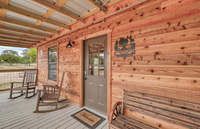 Cozy Cabin Firepit and Grill & 10 Mins to Main St - Foto 19