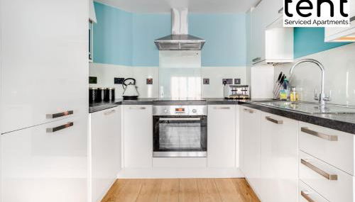 COZY 2 BED Apt, town centre, pkg, perfect for long stays - Foto 4