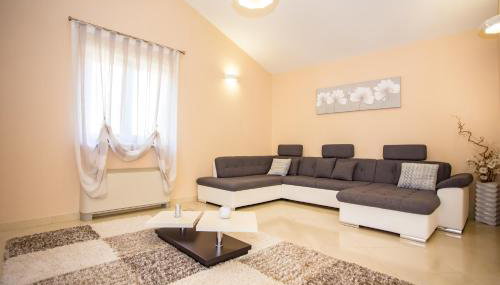 House Brigita 1762 - Photo 2