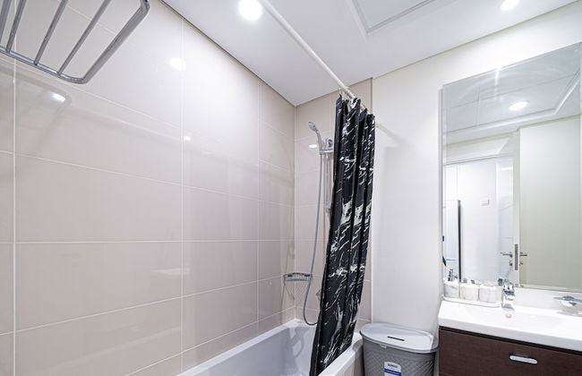 Viridis Residence Cozy Studio Living - Photo 14