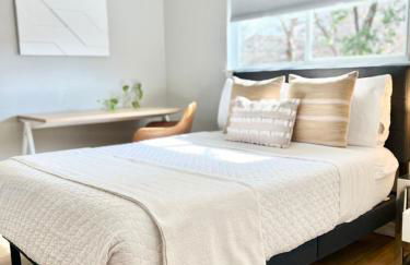 Modern 2 bedroom house w/backyard @La Cantera - Foto 12