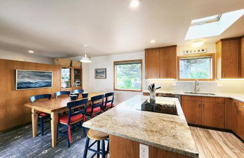 Walk to Everything! Hot Tub! Shorepine Haven - Foto 2