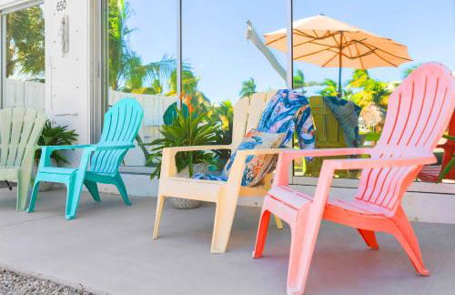 Seabreeze Cove Waterfront Gem 38 Foot Dock Cabana Club - Foto 13