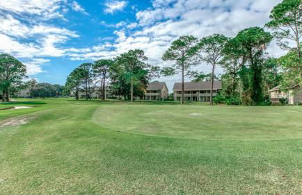 Cozy renovated ground floor unit - Golf Villa - on the Golf Course - Photo 27