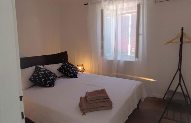 Stunning 2-bed House in Jezera With Sea Views - Foto 4