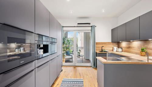 EDLER WOHNRAUM Luxuriöses Stadtstudio mit Balkon, Kaffeevollautomat & Klima - Foto 2, stove, dishwasher, minibar