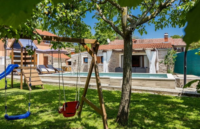 Charming Villa With Private Swimming Pool - Foto 32