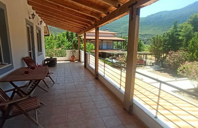 Seaside House in Psatha - Photo 2