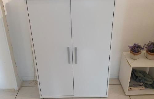 Halle, Bestes in Preis- Leistung- Lage, City, EG, 84 qm, SD, 1- 3 Doppelzimmer, extra für sie kostenlose TV Lounge extra Küche u Bad bis 6 Personen - Foto 41