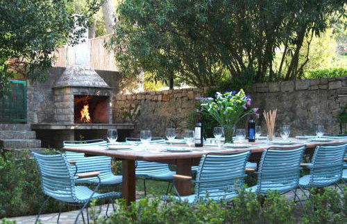 Private luxury Villa del Mar on Solta for up to 10 persons, heated pool, free parking, next to sea! FREE Kajak & Mountainbikes, GREAT living area & privacy! - Foto 4