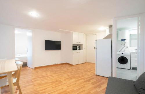 Homenfun Barcelona Park Güell - Photo 12