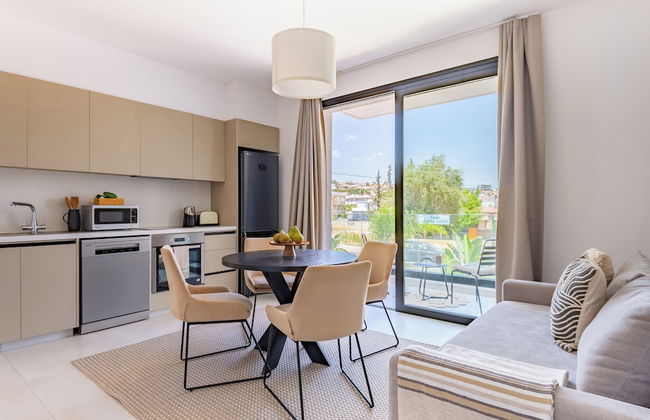 Sanders Only Limassol - Foto 20