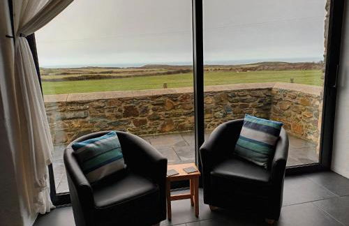 The Dairy, Treathro Farm - Rural, sea views, woodburner - Photo 13