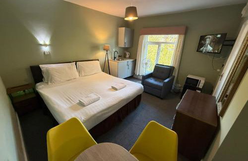 Southsea 2nd Floor Studio Apartment, Free Private Parking - Foto 15