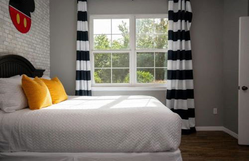 Magical Themed 3BR Townhouse Near the Parks - Foto 102