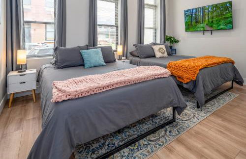 Prime OTR, 3 Lux Queen Beds, Two 55in TVs, Steps to TQL, Findlay Market, Light Rail, Fast Wifi - Foto 28