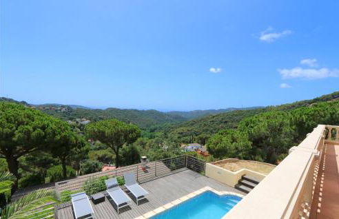 Nice Home In Sant Cebria De Vallalt - Foto 7