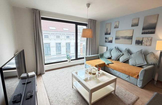 Spacious 3BR 2/5 BA Near Diamond District by Oneluxstay - Foto 22