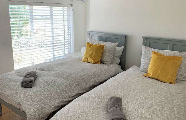 Warwick House - Photo 17