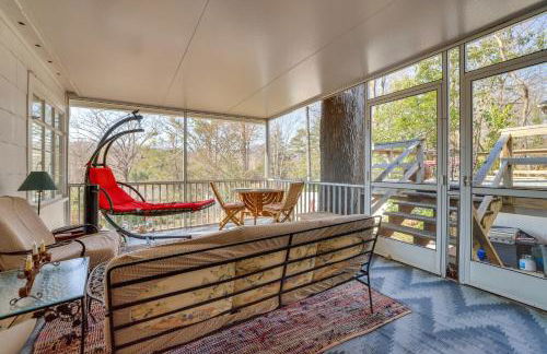 Unwind Fireside and Walk to Dtwn! Tyron Retreat - Foto 20