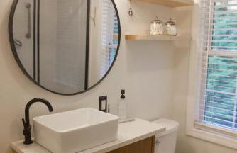 Lincolnville 2BR - Beach Vibes & Backyard BBQ - Foto 27