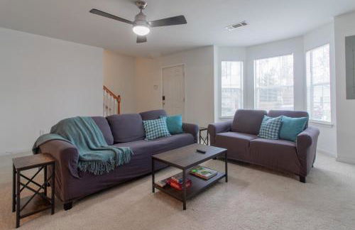 Relaxing Rural Retreat In Mableton - 30 Min to ATL - Foto 1