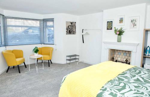 Large 1 Bed Apartment In Southsea Portsmouth - Sleeps 4 & Free Parking - Foto 14